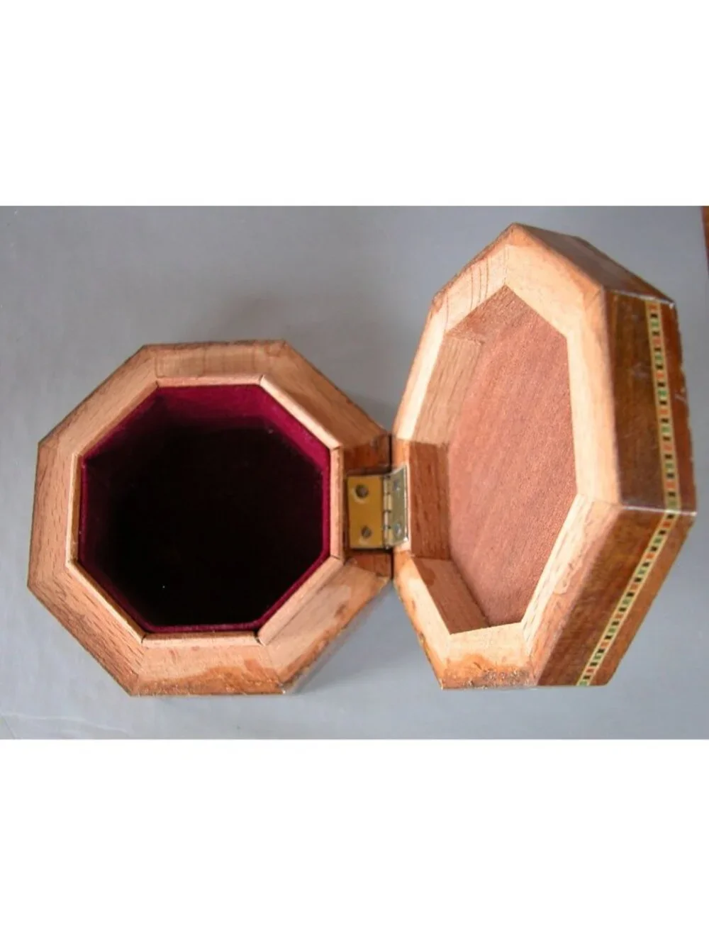 Wooden Lacquer Jewelry Box Octagonal w/ Mosaic Mother of Pearl Inlay
